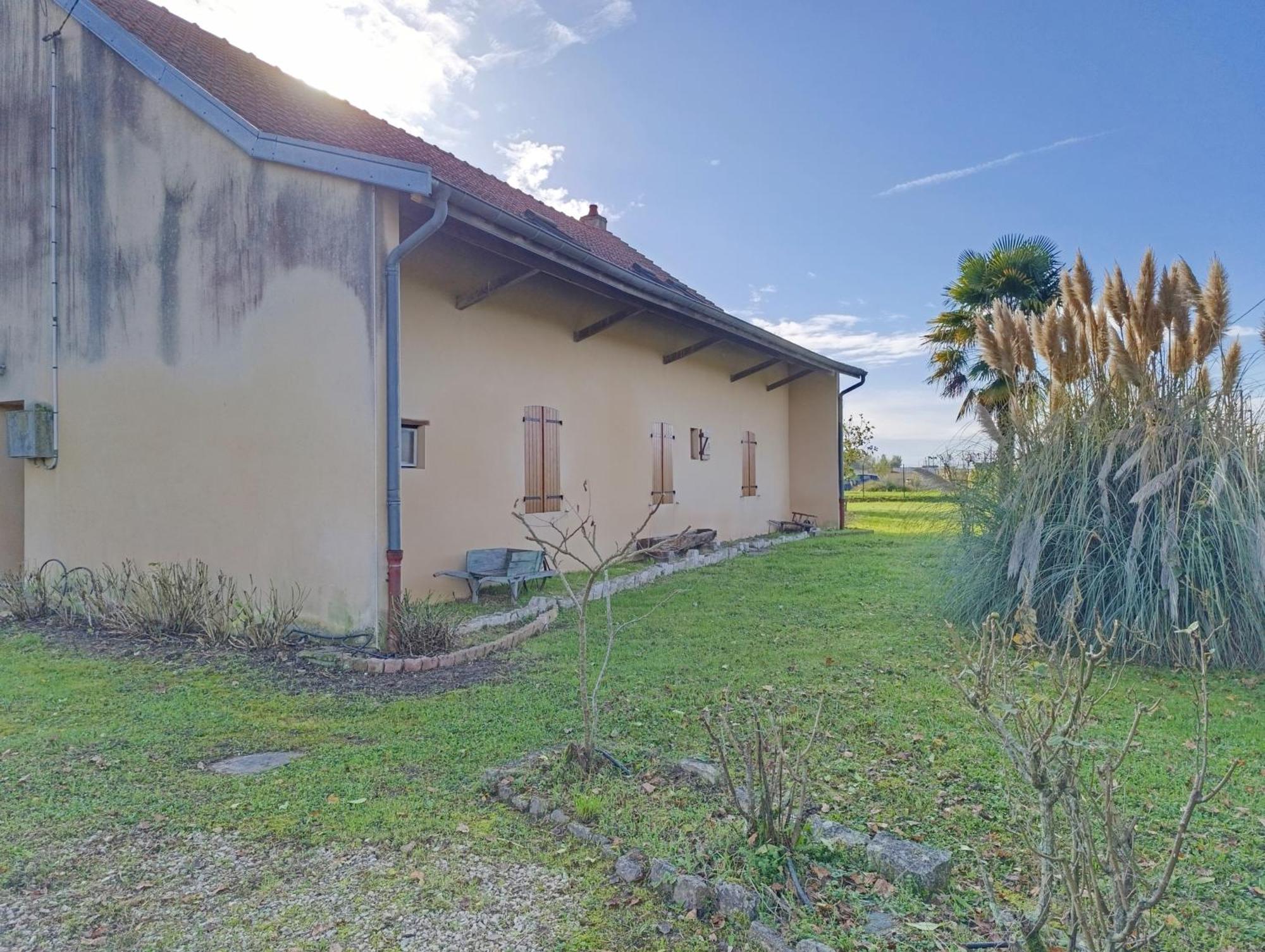 Florelia Jurassienne Beauvoisin  Exterior photo